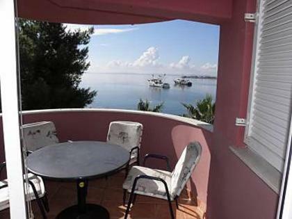 Apartments Monika - 10M From Sea Вир Екстериор снимка